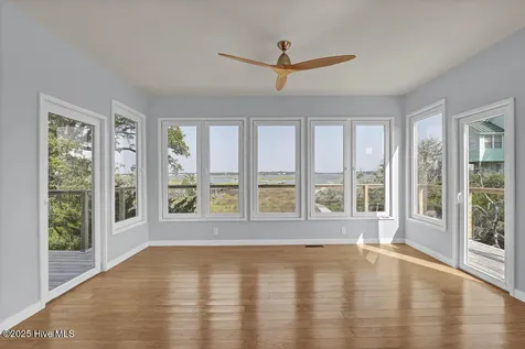 50 S Oak Drive Surf City NC 28445