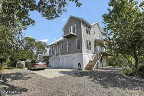 50 S Oak Drive Surf City NC 28445