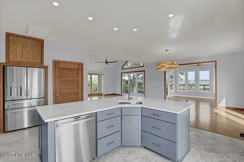 50 S Oak Drive Surf City NC 28445