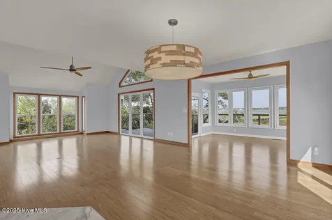 50 S Oak Drive Surf City NC 28445