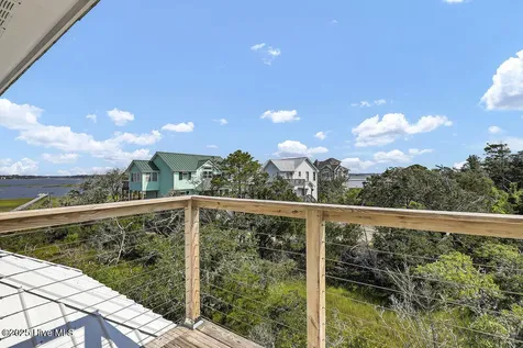 50 S Oak Drive Surf City NC 28445