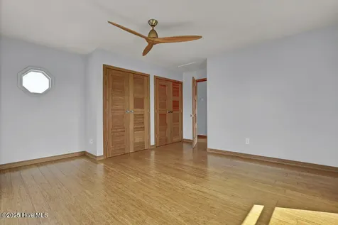 50 S Oak Drive Surf City NC 28445