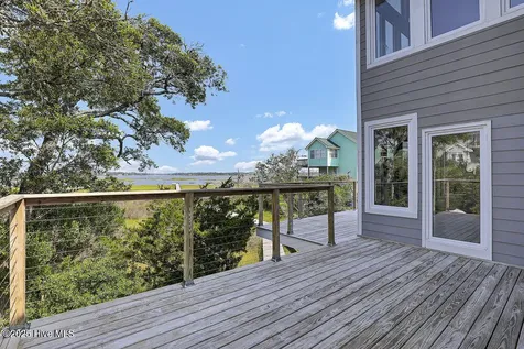 50 S Oak Drive Surf City NC 28445