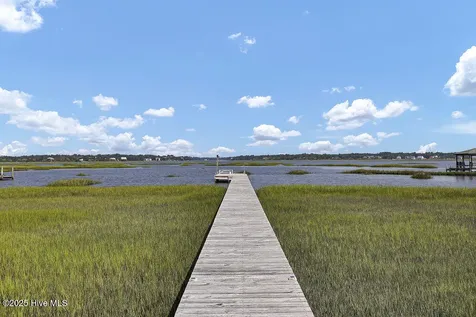 50 S Oak Drive Surf City NC 28445