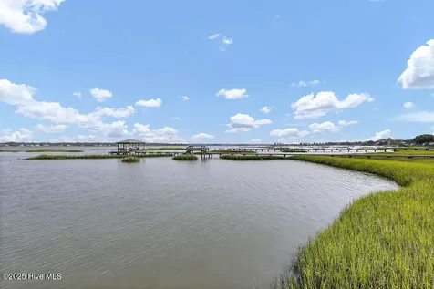 50 S Oak Drive Surf City NC 28445