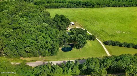 2326 Us-117 Faison NC 28341