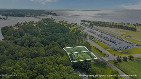 690 Oriental Road Oriental NC 28571
