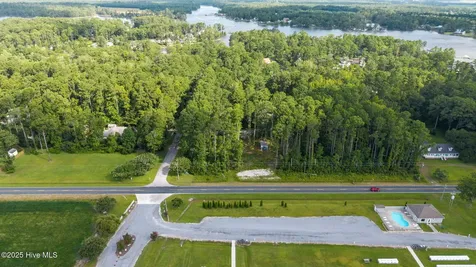 690 Oriental Road Oriental NC 28571