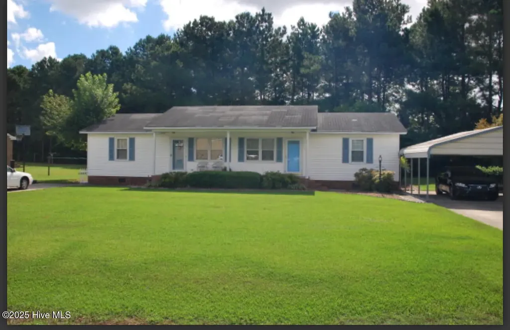 3145 Lakewood Drive Kinston NC 28504