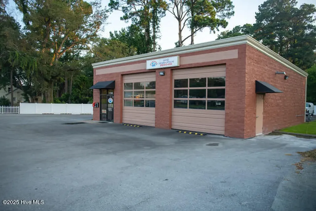 1708-1706 Neuse Boulevard New Bern NC 28560