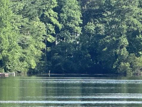 15 Goldenrod Drive Whispering Pines NC 28327
