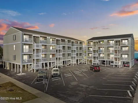 108 Lake Park Boulevard S Carolina Beach NC 28428