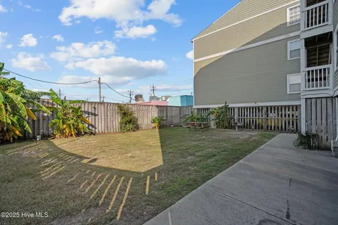 108 Lake Park Boulevard S Carolina Beach NC 28428