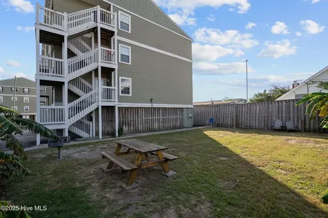 108 Lake Park Boulevard S Carolina Beach NC 28428