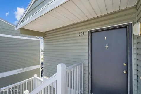 108 Lake Park Boulevard S Carolina Beach NC 28428