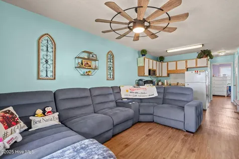 108 Lake Park Boulevard S Carolina Beach NC 28428