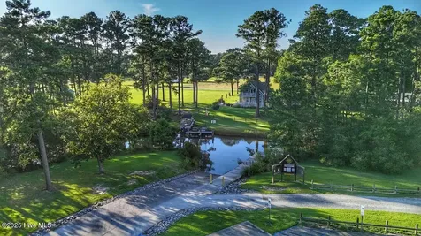 955 Southern Plantation Drive N Oriental NC 28571