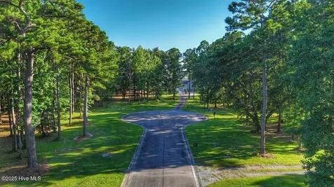 955 Southern Plantation Drive N Oriental NC 28571