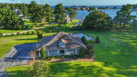 955 Southern Plantation Drive N Oriental NC 28571