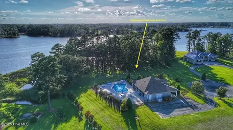 955 Southern Plantation Drive N Oriental NC 28571