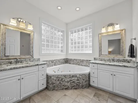 9706 Ashley Place Emerald Isle NC 28594