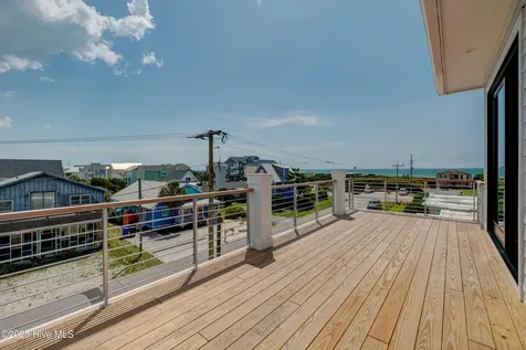 107 Raleigh Avenue Surf City NC 28445