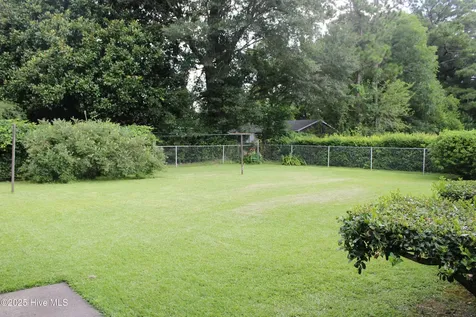 707 Cameron Drive Kinston NC 28501