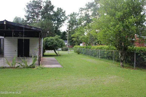707 Cameron Drive Kinston NC 28501