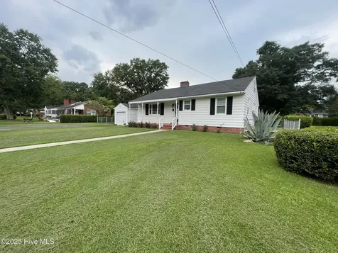 707 Cameron Drive Kinston NC 28501