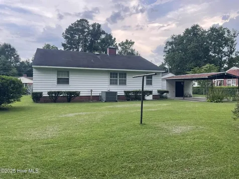 707 Cameron Drive Kinston NC 28501