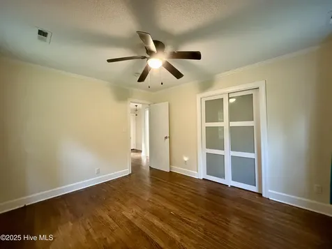 105 Rhodes Street Williamston NC 27892