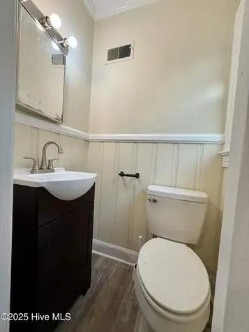 105 Rhodes Street Williamston NC 27892