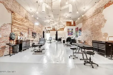 111 N Queen Street Kinston NC 28501