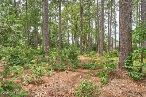 16 Moore Drive Pinehurst NC 28374