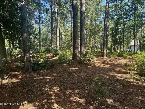 16 Moore Drive Pinehurst NC 28374