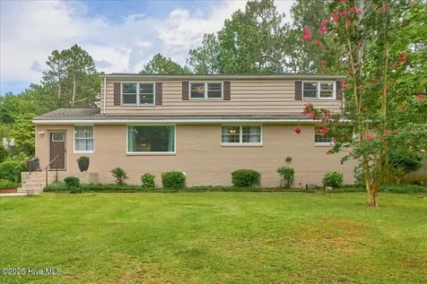 825 N Saylor Street Southern Pines NC 28387