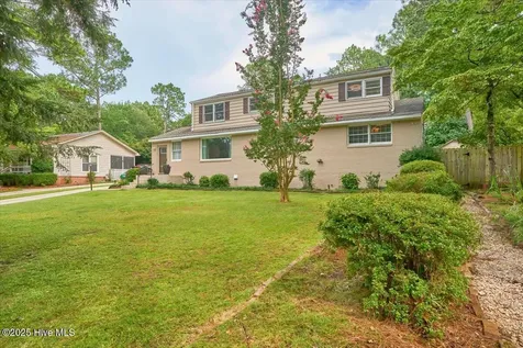 825 N Saylor Street Southern Pines NC 28387