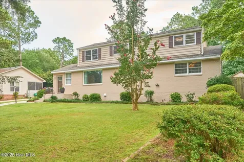 825 N Saylor Street Southern Pines NC 28387