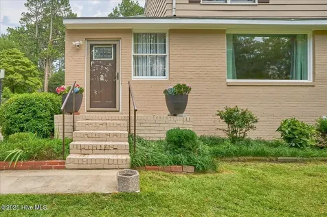 825 N Saylor Street Southern Pines NC 28387