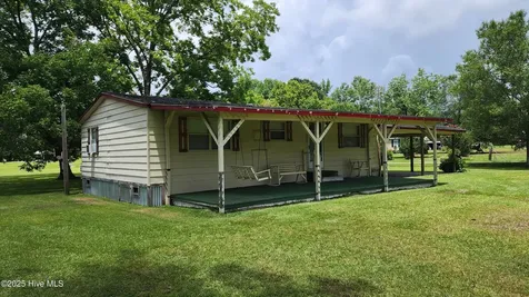 1948 Antioch Church Road Whiteville NC 28472