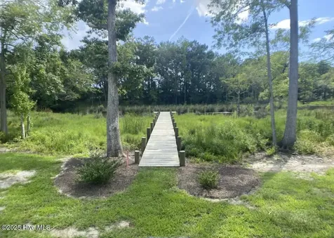 98 Bridgewater S Drive Bath NC 27808