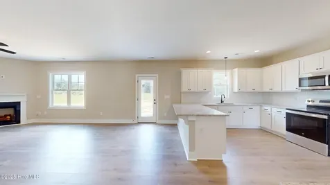 145 Spring Meadows Drive Aberdeen NC 28315