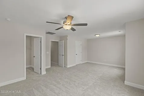 909 Wild Azalea Way Hubert NC 28539