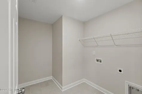 909 Wild Azalea Way Hubert NC 28539