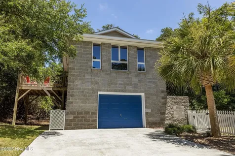 412 Wild Cherry Lane Emerald Isle NC 28594