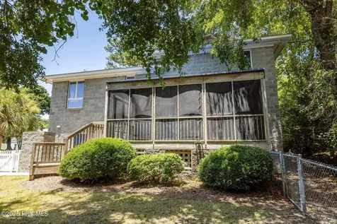 412 Wild Cherry Lane Emerald Isle NC 28594