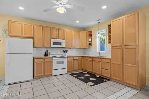 412 Wild Cherry Lane Emerald Isle NC 28594