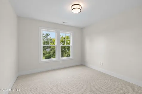 120 Pine View Boulevard Beaufort NC 28516
