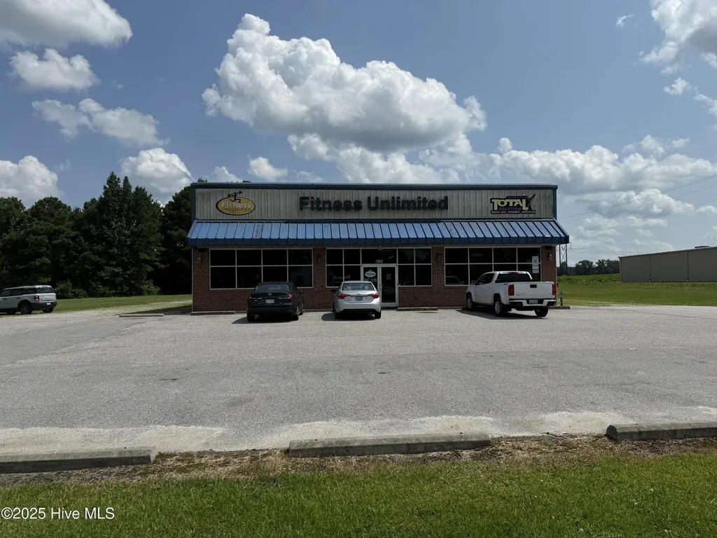 1985 W Main Street Williamston NC 27892