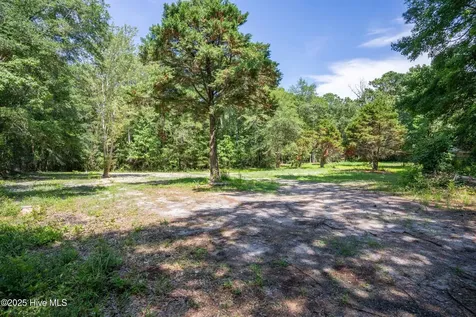 1305 Burnett Road Wilmington NC 28409